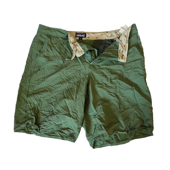 Patagonia Wavefarer Army Green Shorts - Picture 1 of 2